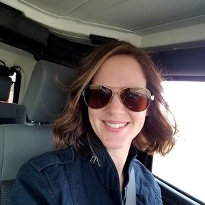 Meet your Posher, Stephanie